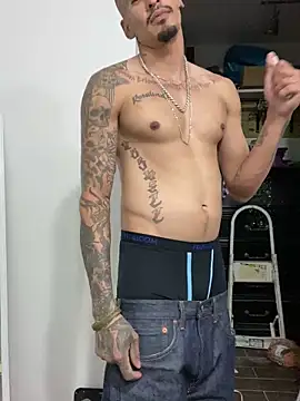 Snapshot of Prettyboiflaco chatting on March 8, 9:06 am Prettyboiflaco online show from March 8, 9:06 am