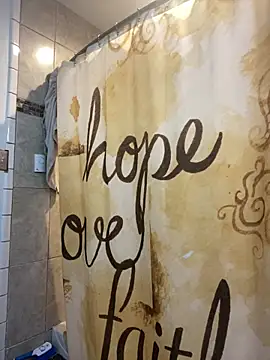 Snapshot of Prettyboiflaco chatting on February 20, 1:14 am Prettyboiflaco online show from February 20, 1:14 am