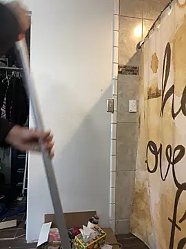 Snapshot of Prettyboiflaco chatting on March 8, 9:51 pm Prettyboiflaco online show from March 8, 9:51 pm