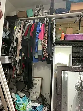 Snapshot of Prettyboiflaco chatting on February 16, 12:19 am Prettyboiflaco online show from February 16, 12:19 am