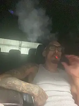 Snapshot of Prettyboiflaco chatting on March 16, 11:37 pm Prettyboiflaco online show from March 16, 11:37 pm