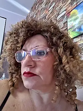 Hot Azaleea online show from April 10, 5:36 am