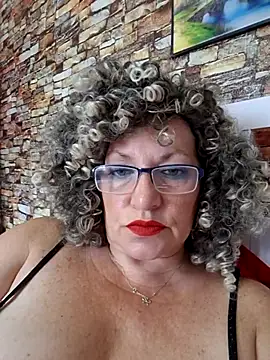 Snapshot of Hot_Azaleea chatting on July 1, 6:14 am Hot Azaleea online show from July 1, 6:14 am