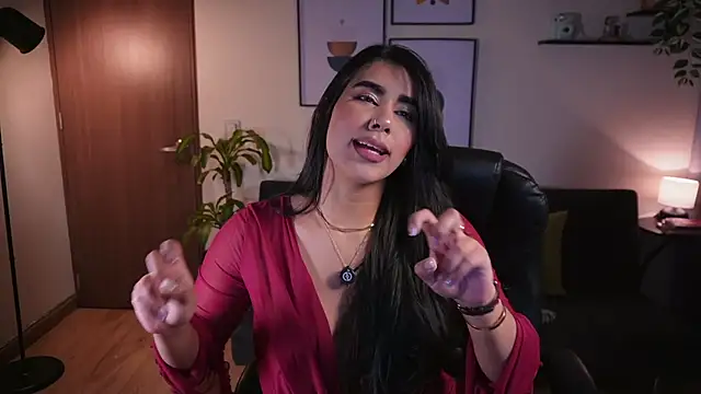 Isabella dior online show from April 3, 7:42 pm