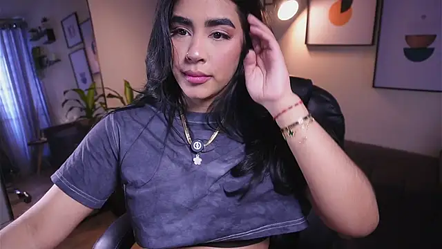 Isabella dior online show from November 29, 3:56 pm