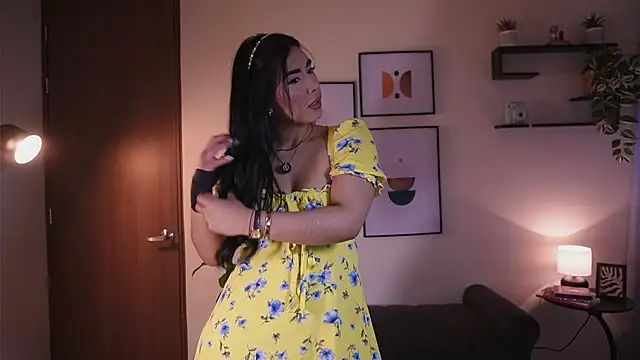 Isabella dior online show from February 6, 4:03 pm