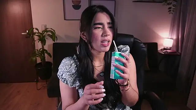 Isabella dior online show from April 8, 6:42 pm