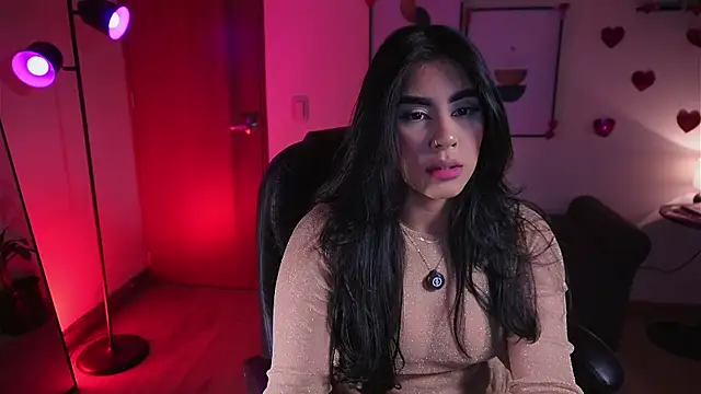 Isabella dior online show from February 12, 3:34 pm