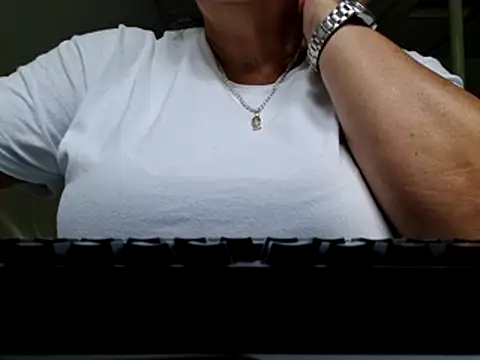 Snapshot of INFINITY110570 chatting on June 5, 7:36 am INFINITY110570 online show from June 5, 7:36 am