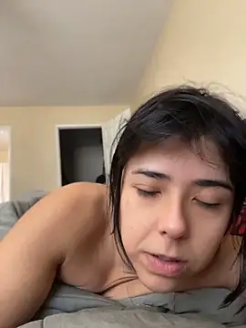 Evie-Luna online show from April 26, 6:05 pm
