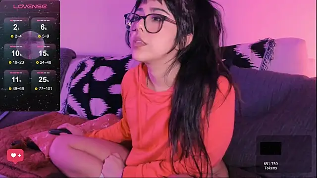 Evie-Luna online show from March 8, 5:07 am