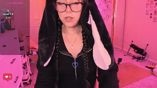 Evie-Luna online show from October 25, 3:28 am