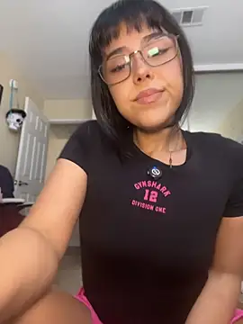 Evie-Luna online show from June 26, 10:04 pm