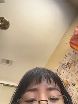 Evie-Luna online show from May 15, 8:18 pm
