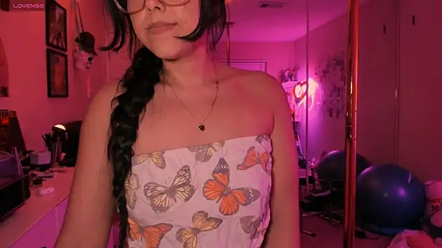 Evie-Luna online show from March 27, 4:10 am