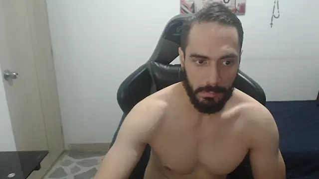 samuelgarcia  online show from December 14, 8:53 am