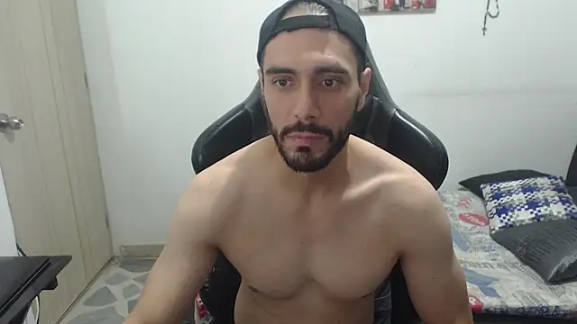 samuelgarcia  online show from October 28, 8:46 am