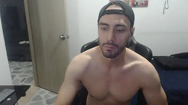 samuelgarcia  online show from December 22, 9:42 am