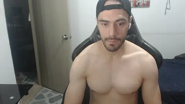 samuelgarcia  online show from March 26, 1:37 am