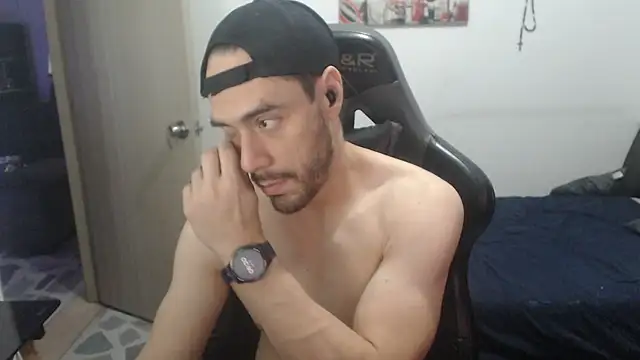 samuelgarcia  online show from March 27, 2:31 am