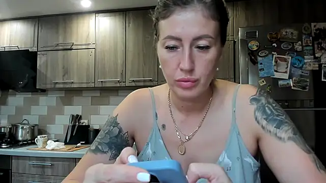 Snapshot of Avtosluts777 chatting on September 10, 3:33 pm Avtosluts777 online show from September 10, 3:33 pm