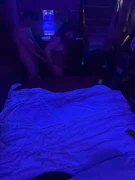 mirandamark2020 online show from April 14, 11:48 am