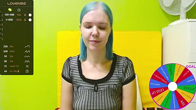 Snapshot of Ultra_Meow chatting on October 12, 5:25 pm Ultra Meow online show from October 12, 5:25 pm