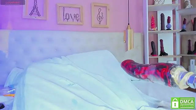 leylla  online show from April 15, 7:58 pm