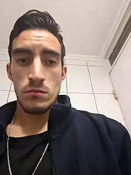 Snapshot of TommyMomentum chatting on September 26, 6:09 am TommyMomentum online show from September 26, 6:09 am