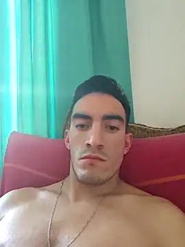 Snapshot of TommyMomentum chatting on November 16, 6:12 pm TommyMomentum online show from November 16, 6:12 pm