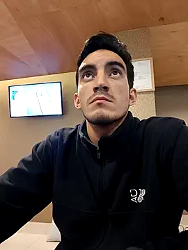 TommyMomentum online show from March 29, 6:37 am