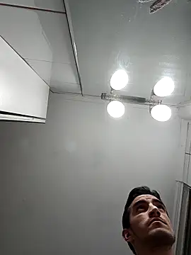 TommyMomentum online show from February 22, 5:32 am