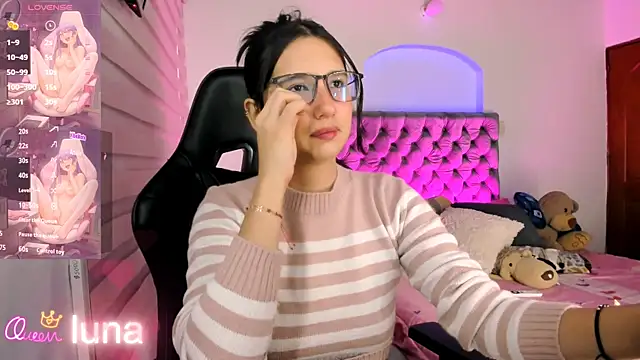 Luniverse online show from February 25, 8:52 pm