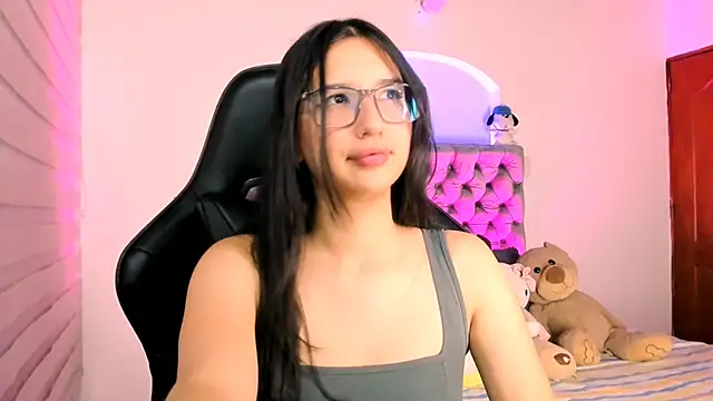 Luniverse online show from November 27, 10:32 pm