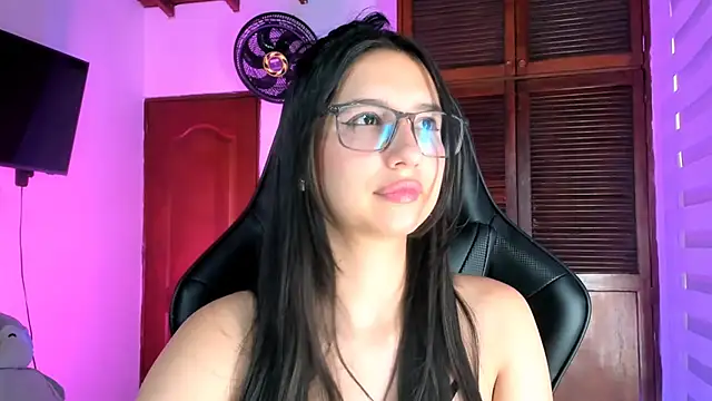 Luniverse online show from November 5, 8:34 pm