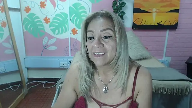 Snapshot of ZAMANTHA chatting on July 13, 4:39 pm ZAMANTHA online show from July 13, 4:39 pm