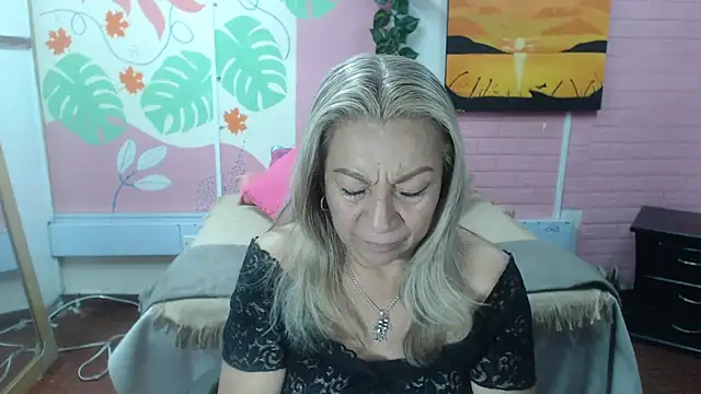 ZAMANTHA online show from April 10, 3:52 pm