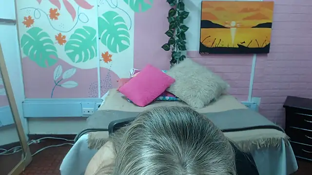 ZAMANTHA online show from November 21, 3:33 pm