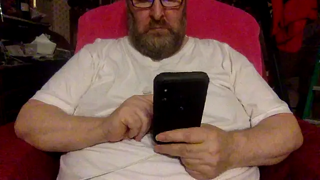 Snapshot of Drwhocares chatting on May 8, 7:17 pm Drwhocares online show from May 8, 7:17 pm