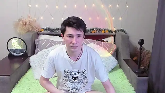 Snapshot of Yumi_steve chatting on November 3, 2:53 pm Yumi steve online show from November 3, 2:53 pm