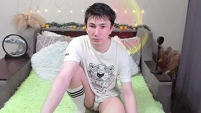 Snapshot of Yumi_steve chatting on October 25, 5:57 pm Yumi steve online show from October 25, 5:57 pm