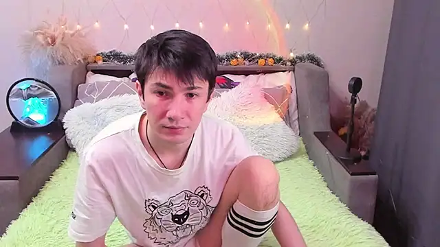 Snapshot of Yumi_steve chatting on November 8, 6:55 pm Yumi steve online show from November 8, 6:55 pm