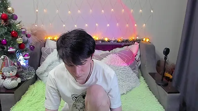 Yumi steve online show from December 20, 3:42 am