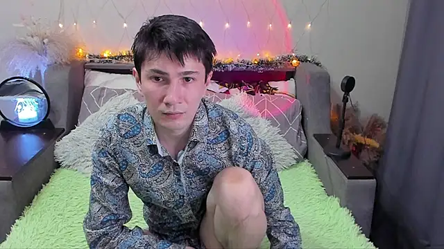 Yumi steve online show from March 19, 4:29 pm