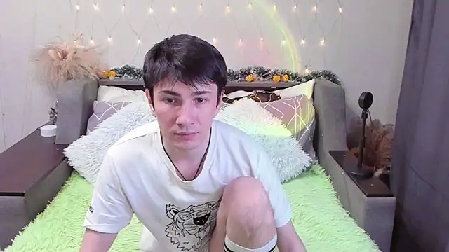 Snapshot of Yumi_steve chatting on November 16, 4:45 pm Yumi steve online show from November 16, 4:45 pm