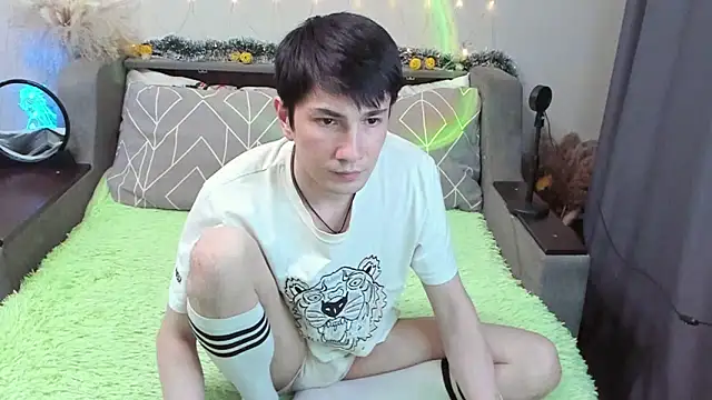 Snapshot of Yumi_steve chatting on November 15, 3:38 pm Yumi steve online show from November 15, 3:38 pm