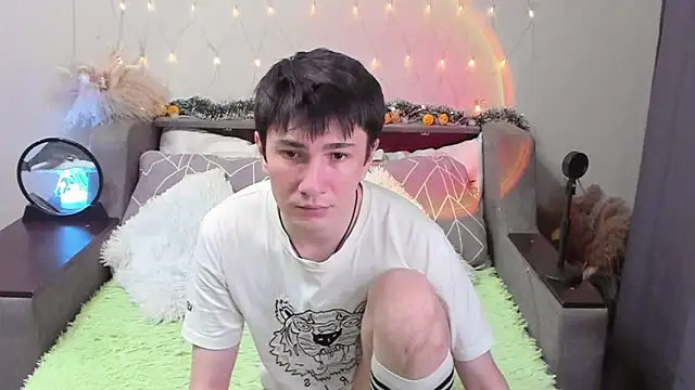 Snapshot of Yumi_steve chatting on October 26, 6:08 pm Yumi steve online show from October 26, 6:08 pm