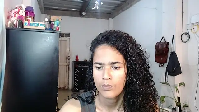 jasminne  online show from December 13, 3:54 pm