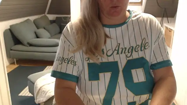 KimMitchelli online show from January 13, 11:25 am