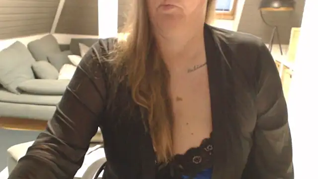 KimMitchelli online show from March 27, 5:27 am